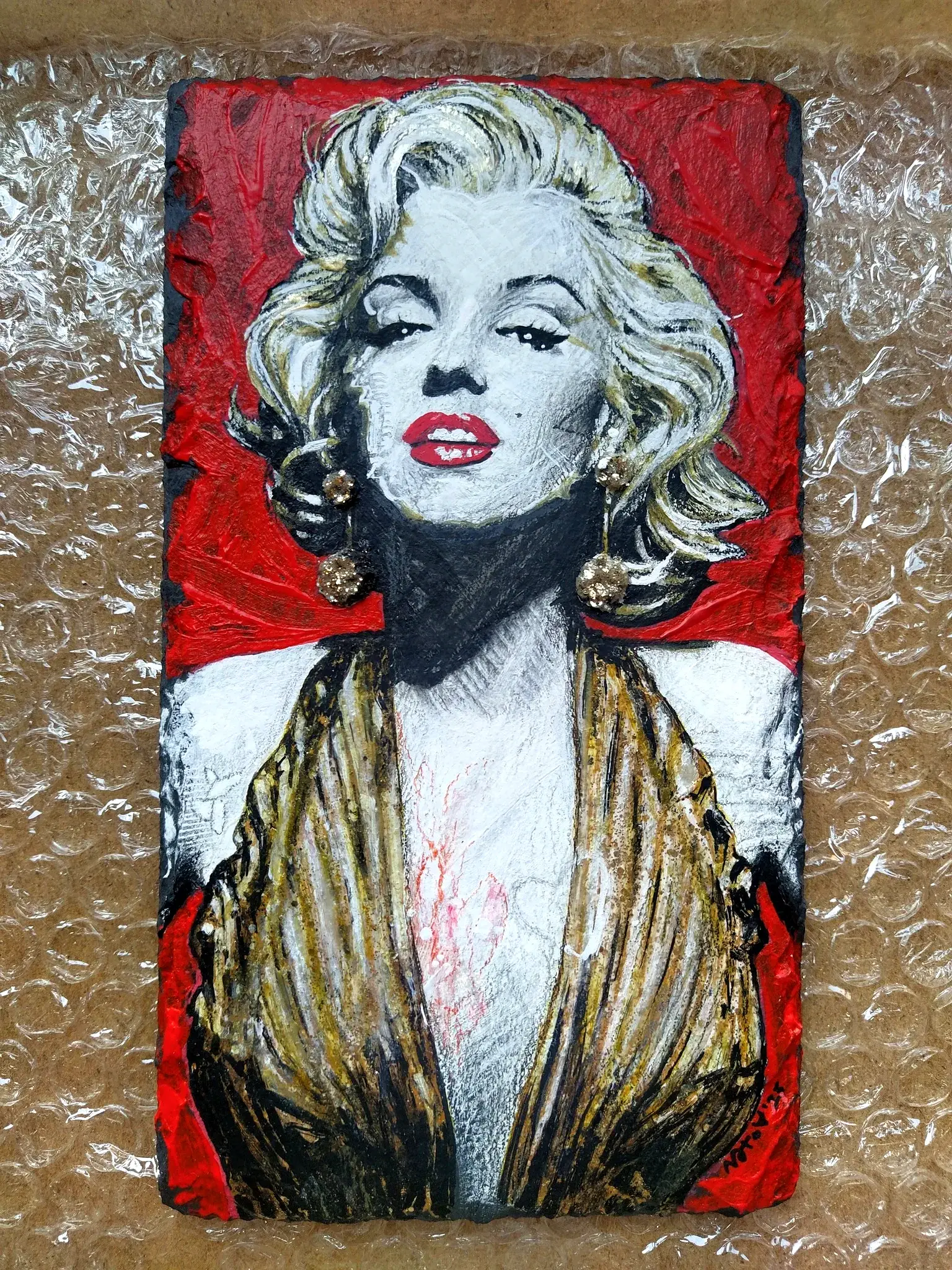 Marilyn Rocks — Pieza completa sobre pizarra